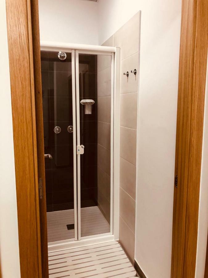 סנטיאגו דה קומפוסטלה Albergue Sixtos No Caminho מראה חיצוני תמונה