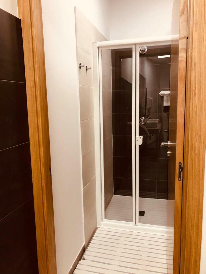 סנטיאגו דה קומפוסטלה Albergue Sixtos No Caminho מראה חיצוני תמונה